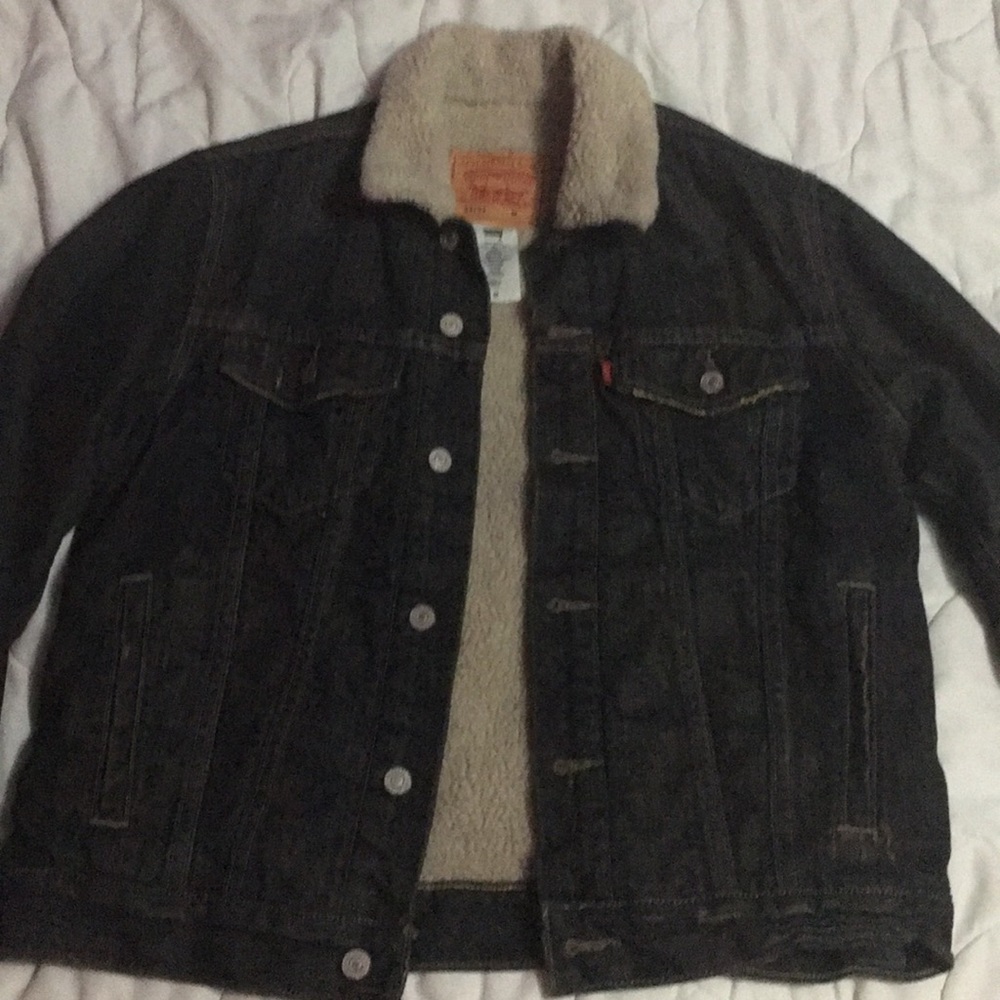 Levi’s Jean jacket - Picture 2 of 2